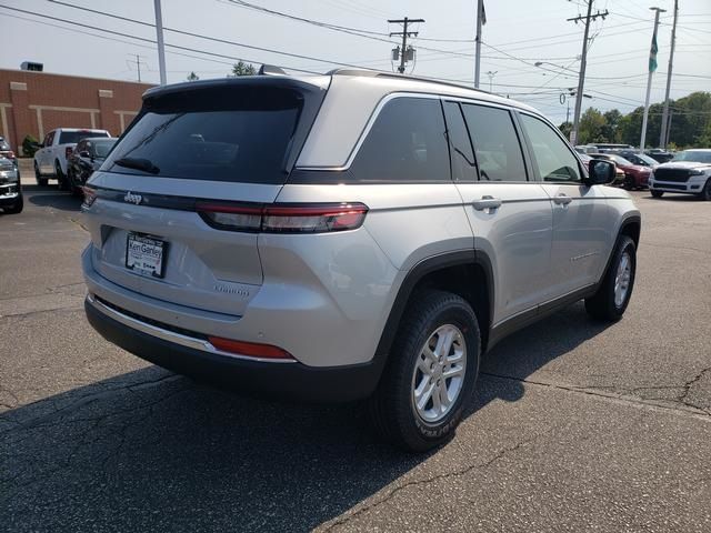 2024 Jeep Grand Cherokee Laredo