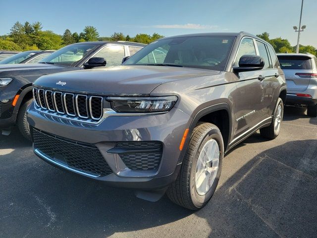 2024 Jeep Grand Cherokee Laredo X