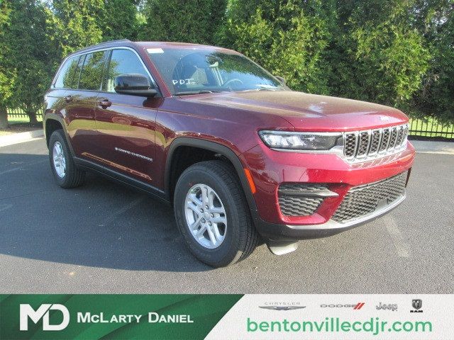 2024 Jeep Grand Cherokee Laredo