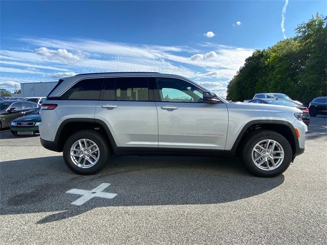 2024 Jeep Grand Cherokee Laredo X