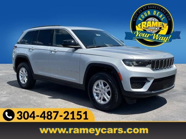 2024 Jeep Grand Cherokee Laredo