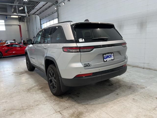 2024 Jeep Grand Cherokee Altitude