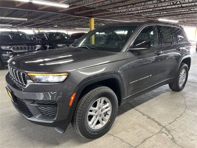 2024 Jeep Grand Cherokee Laredo