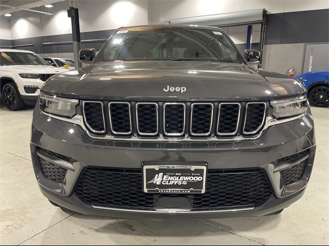 2024 Jeep Grand Cherokee Laredo X