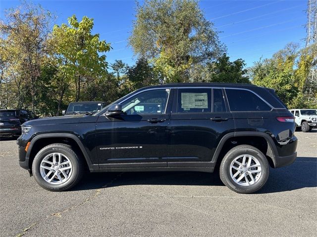 2024 Jeep Grand Cherokee Laredo X