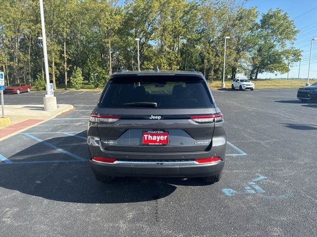 2024 Jeep Grand Cherokee Laredo