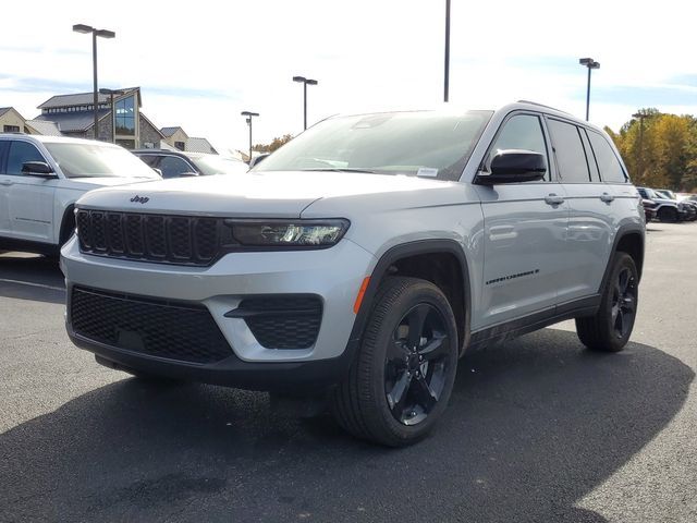 2024 Jeep Grand Cherokee Altitude