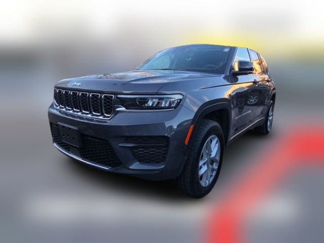 2024 Jeep Grand Cherokee Laredo X