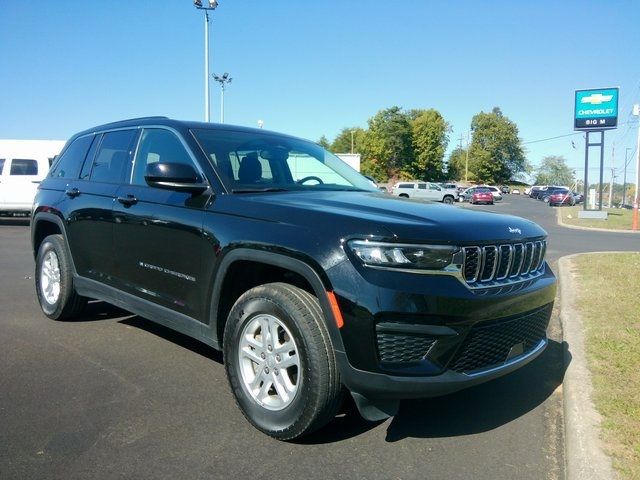 2024 Jeep Grand Cherokee Laredo