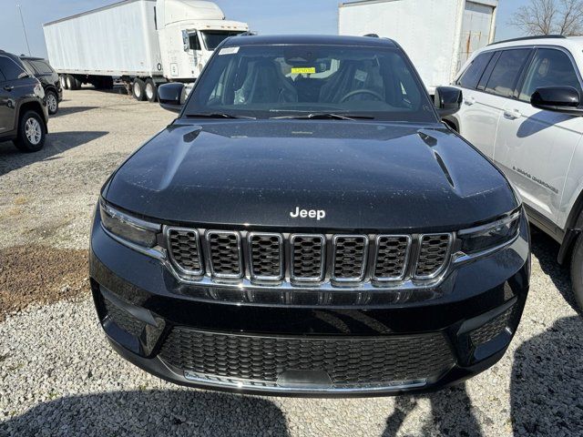 2024 Jeep Grand Cherokee Laredo