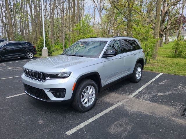 2024 Jeep Grand Cherokee Laredo X