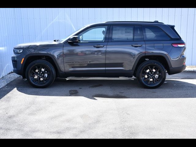 2024 Jeep Grand Cherokee Laredo