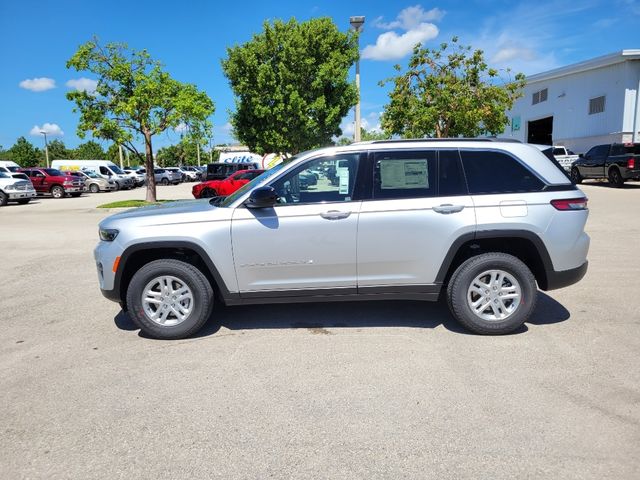 2024 Jeep Grand Cherokee Laredo