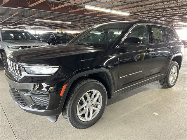 2024 Jeep Grand Cherokee Laredo X