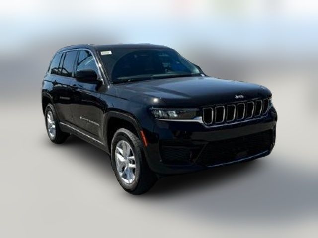 2024 Jeep Grand Cherokee Laredo X