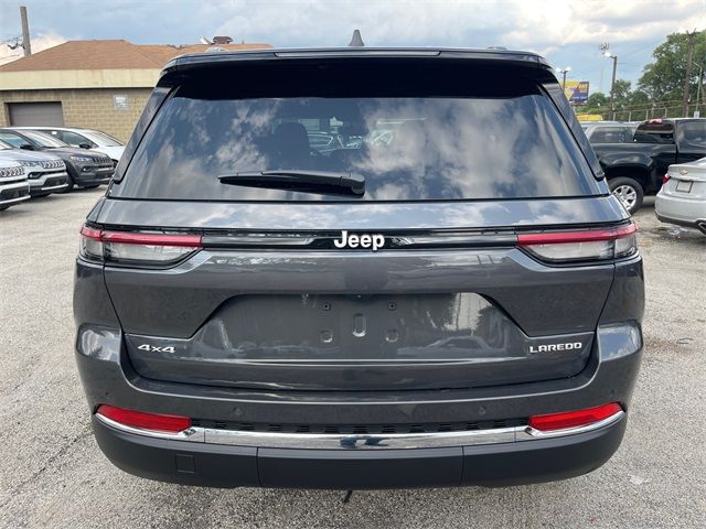 2024 Jeep Grand Cherokee Laredo