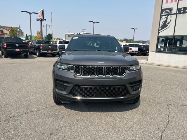 2024 Jeep Grand Cherokee Laredo