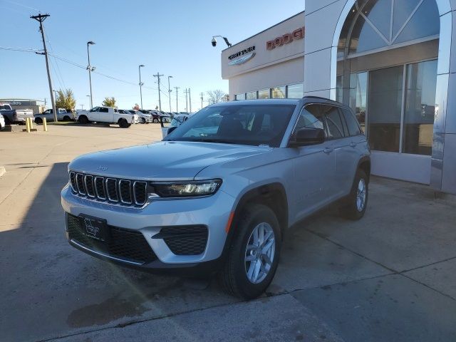 2024 Jeep Grand Cherokee Laredo X