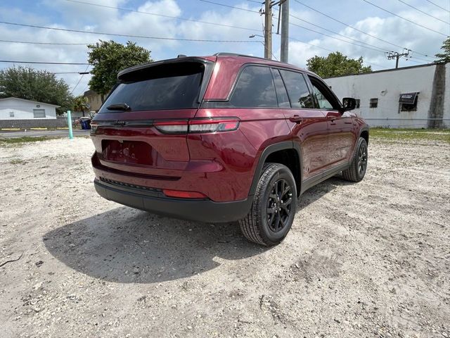 2024 Jeep Grand Cherokee Altitude