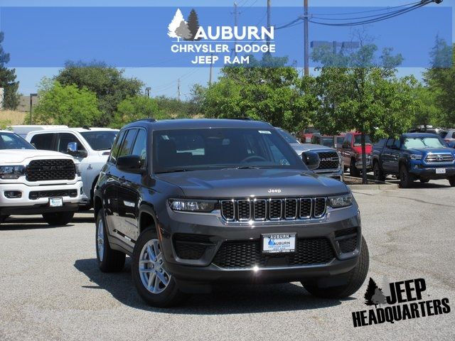 2024 Jeep Grand Cherokee Laredo X