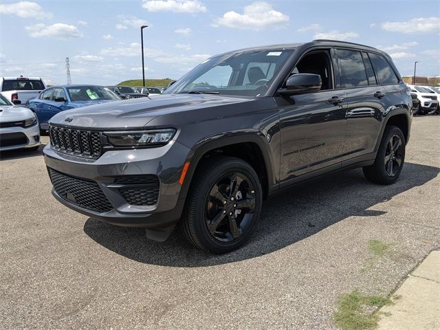 2024 Jeep Grand Cherokee Altitude