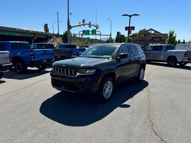 2024 Jeep Grand Cherokee Laredo X