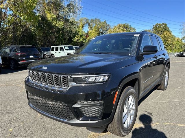 2024 Jeep Grand Cherokee Laredo X