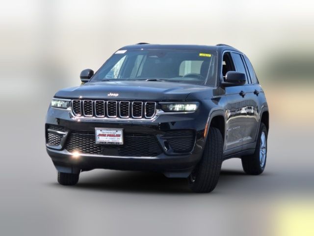 2024 Jeep Grand Cherokee Laredo X