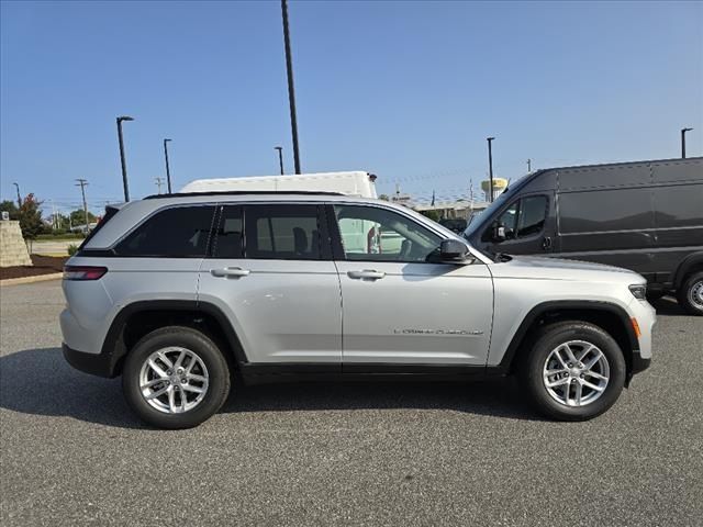 2024 Jeep Grand Cherokee Laredo X