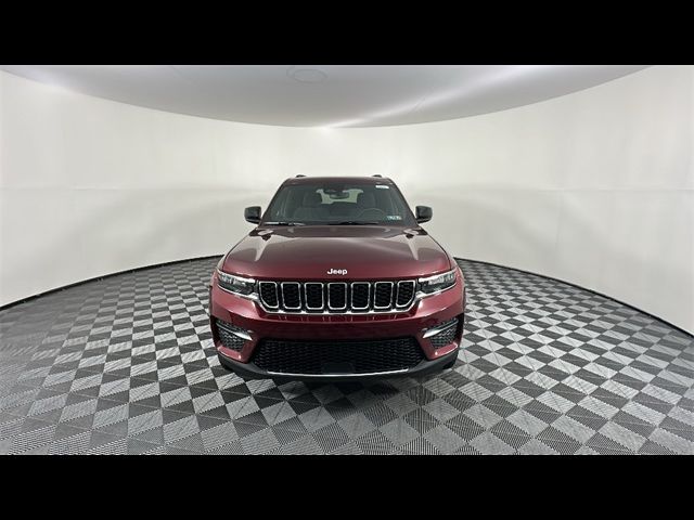 2024 Jeep Grand Cherokee Laredo