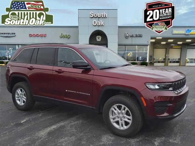 2024 Jeep Grand Cherokee Laredo