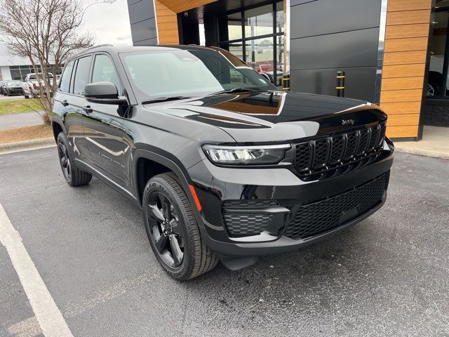 2024 Jeep Grand Cherokee Altitude