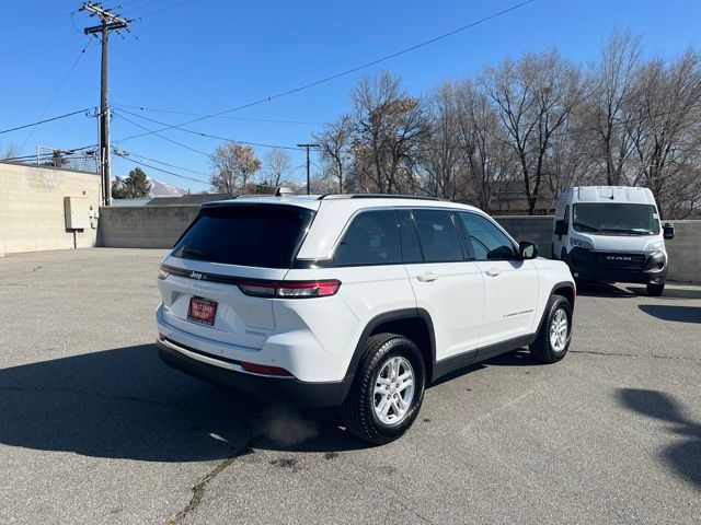 2024 Jeep Grand Cherokee Laredo