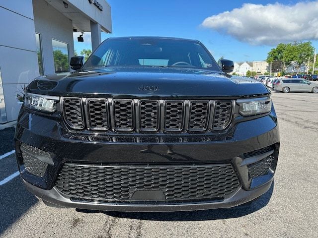 2024 Jeep Grand Cherokee Altitude