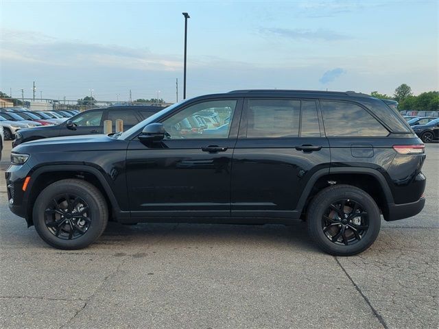 2024 Jeep Grand Cherokee Altitude