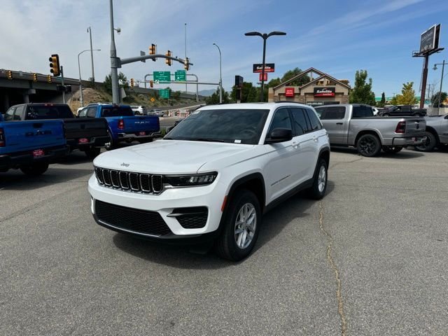 2024 Jeep Grand Cherokee Laredo X