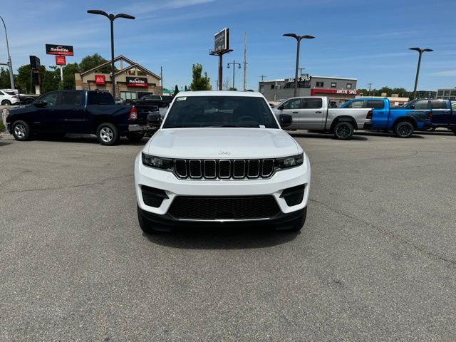 2024 Jeep Grand Cherokee Laredo X