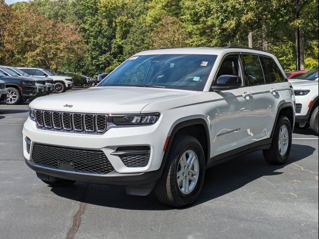 2024 Jeep Grand Cherokee Laredo