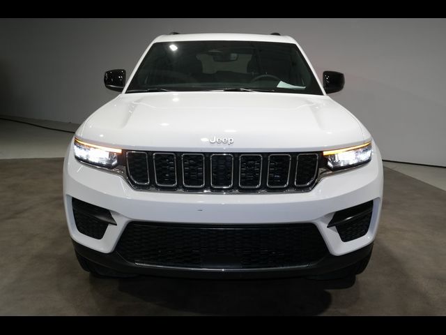 2024 Jeep Grand Cherokee Laredo X