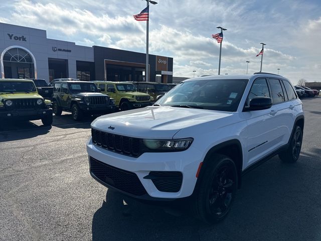 2024 Jeep Grand Cherokee Altitude