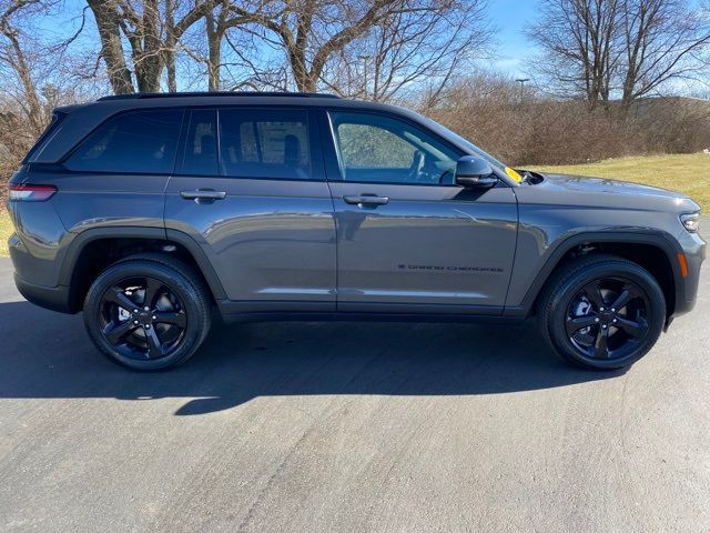 2024 Jeep Grand Cherokee Altitude