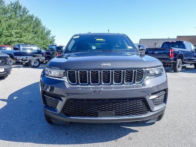 2024 Jeep Grand Cherokee Laredo X