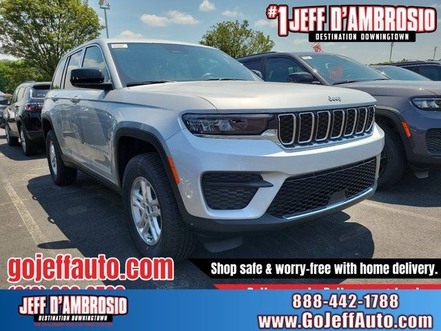 2024 Jeep Grand Cherokee Laredo