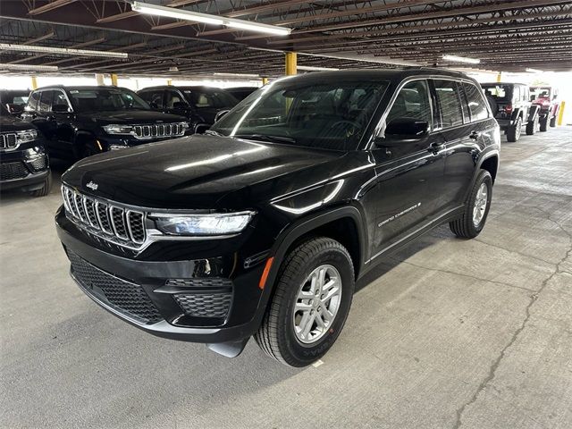 2024 Jeep Grand Cherokee Laredo