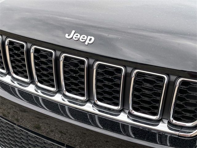 2024 Jeep Grand Cherokee Laredo X