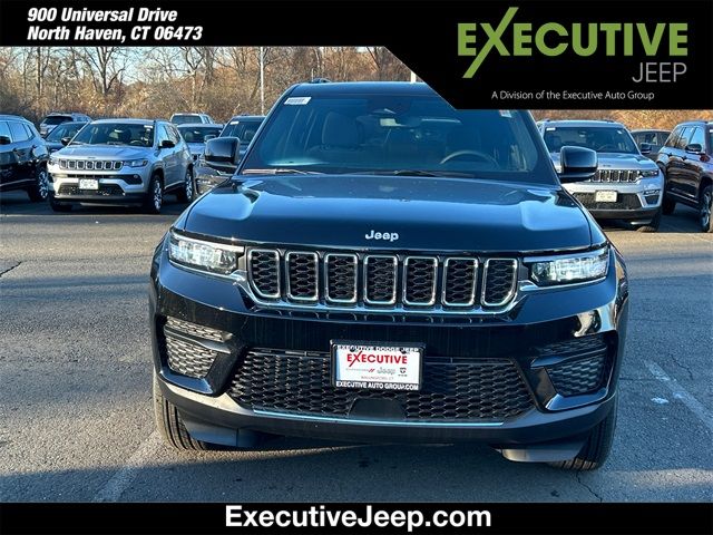 2024 Jeep Grand Cherokee Laredo X