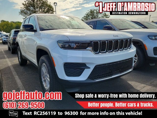 2024 Jeep Grand Cherokee Laredo