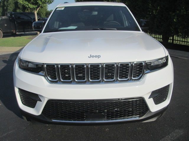 2024 Jeep Grand Cherokee Laredo