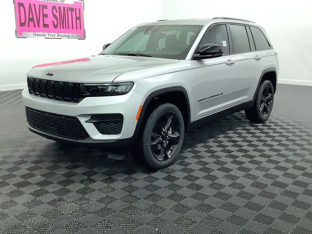 2024 Jeep Grand Cherokee Altitude