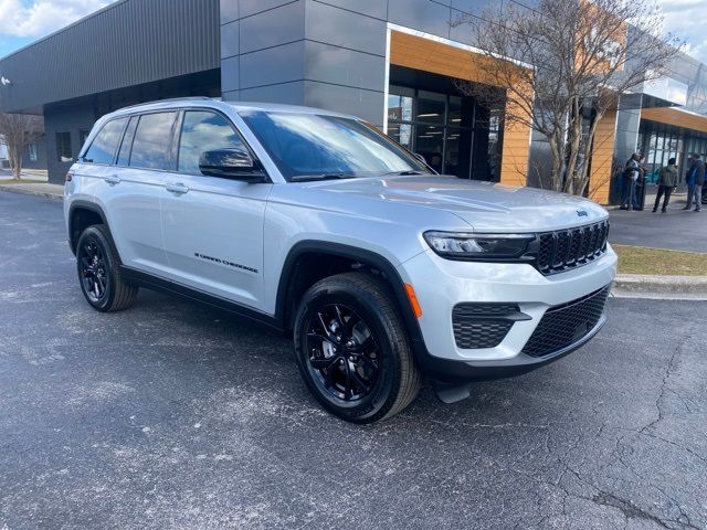 2024 Jeep Grand Cherokee Altitude